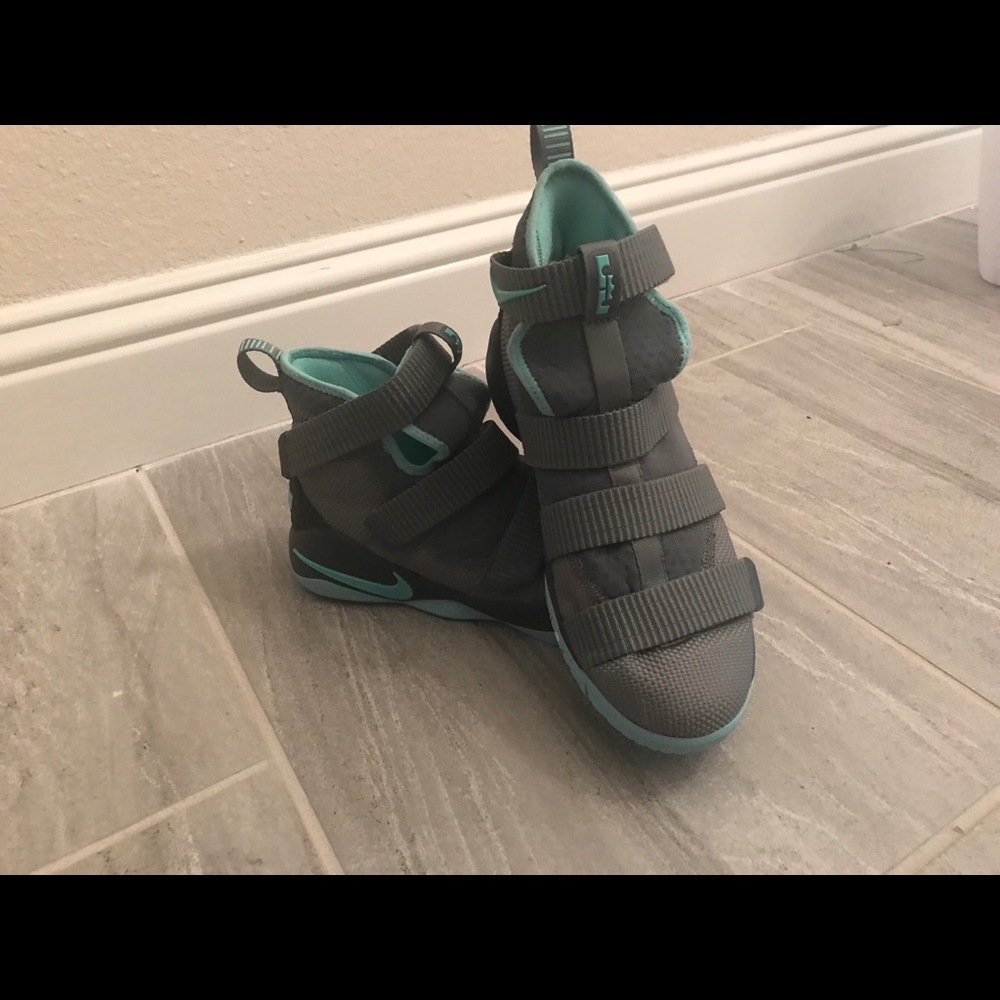 Unisex Basketball Shoes